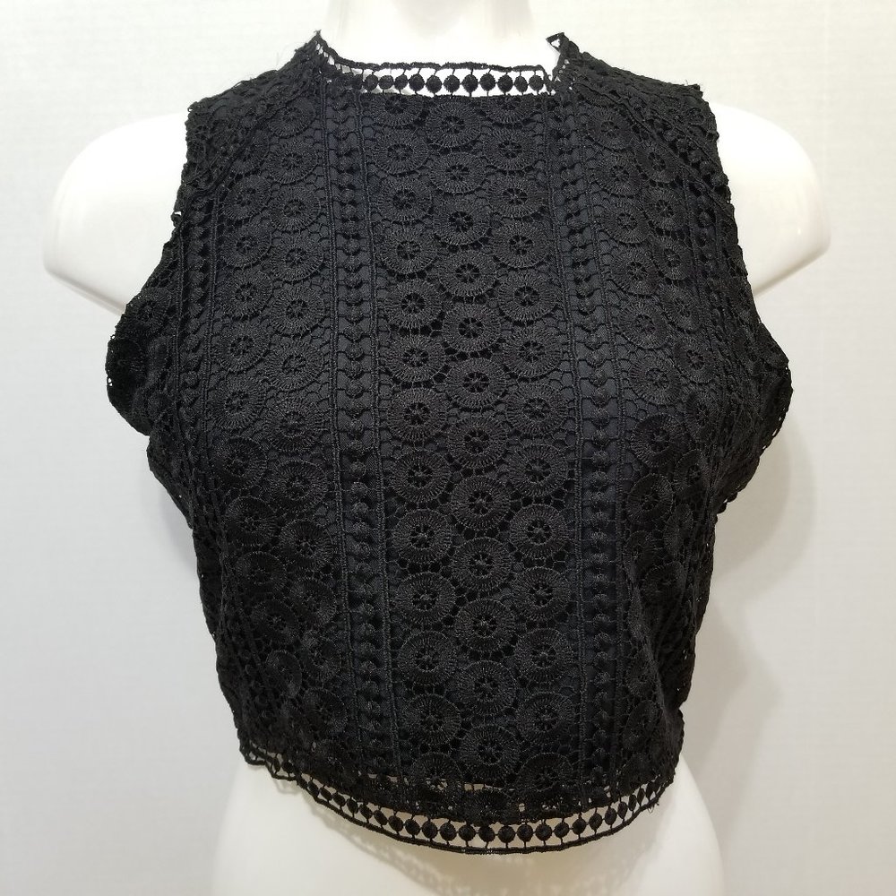 Abercrombie & Fitch top Medium crochet pom eyelet lace overlay lined boho
